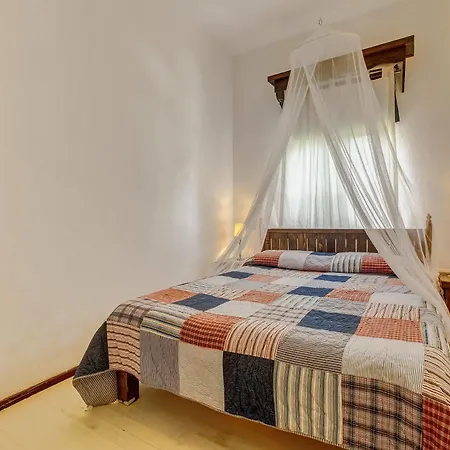 Retro Butik (adults Only) Cesme